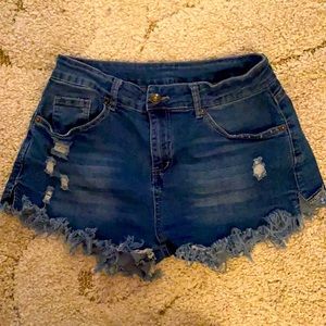 Denim shorts with fringe - Medium
